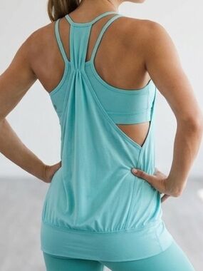 lululemon athletica Light Aqua Racerback Tank Sport Bra size XS